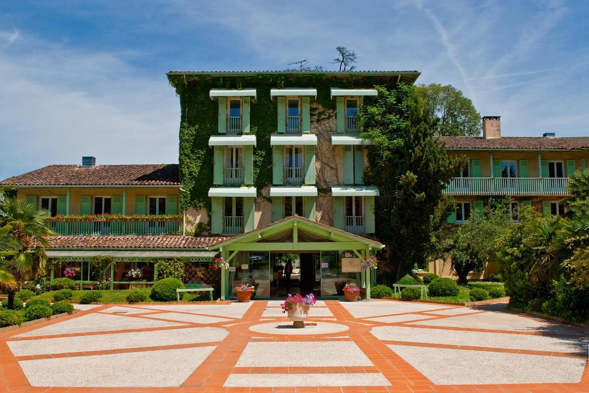 Logis Hotels- Hotel Et Restaurant Domaine De Fompeyre バザス エクステリア 写真