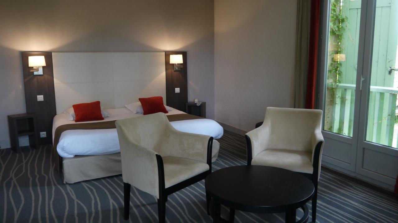 Logis Hotels- Hotel Et Restaurant Domaine De Fompeyre バザス エクステリア 写真